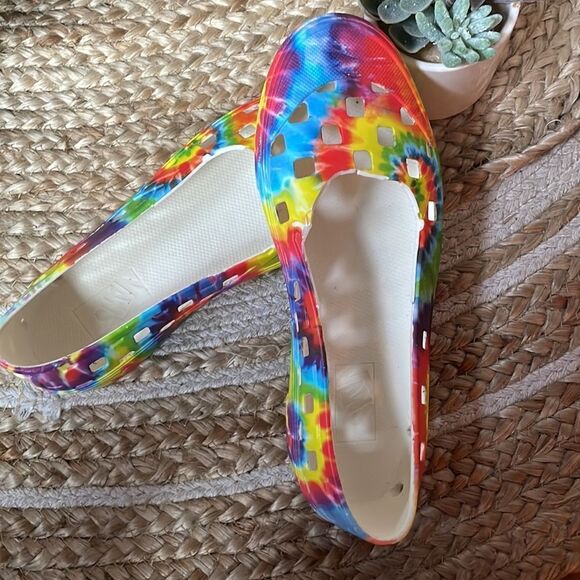 New Tie Dye Vans Slip ons - Picture 1 of 16